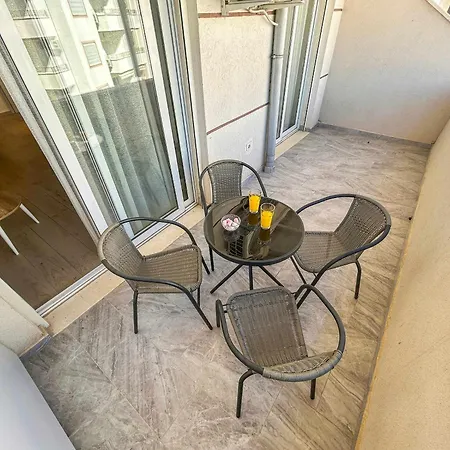 1 Bedroom 818 Apartment Golem (Tirana)