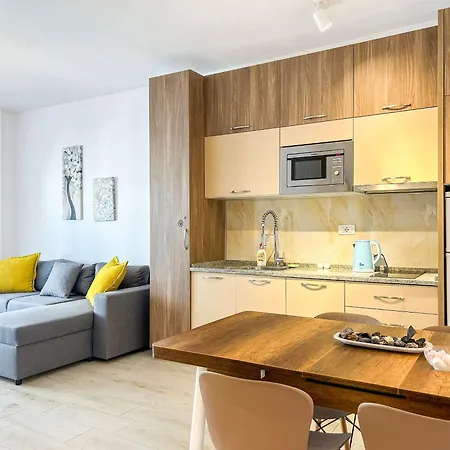 1 Bedroom 818 Golem (Tirana)
