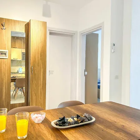 1 Bedroom 818 Apartment Golem (Tirana)