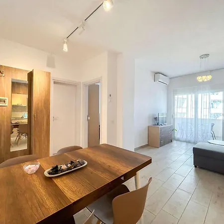1 Bedroom 818 Apartamento