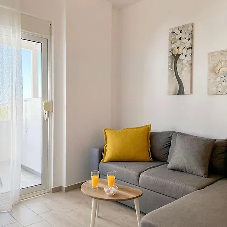 1 Bedroom 818 Golem (Tirana)